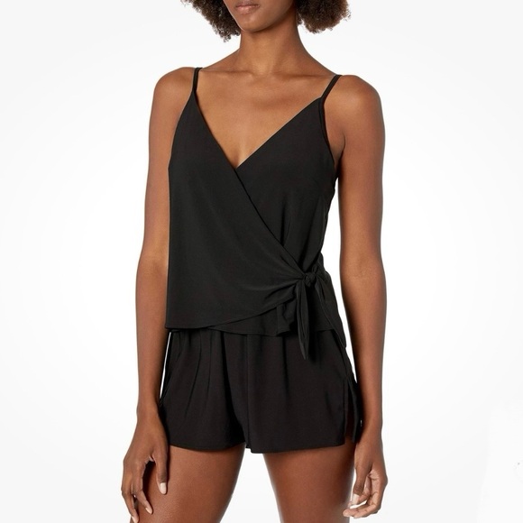 Coco Reef Contours Chroma One Piece Swimsuit Romper 8 Black Wrap Smoothing NWT - Picture 2 of 15